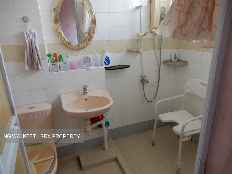Blk 832 Hougang Central (Hougang), HDB 4 Rooms #198239092